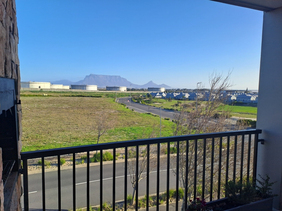 2 Bedroom Property for Sale in Burgundy Estate Western Cape